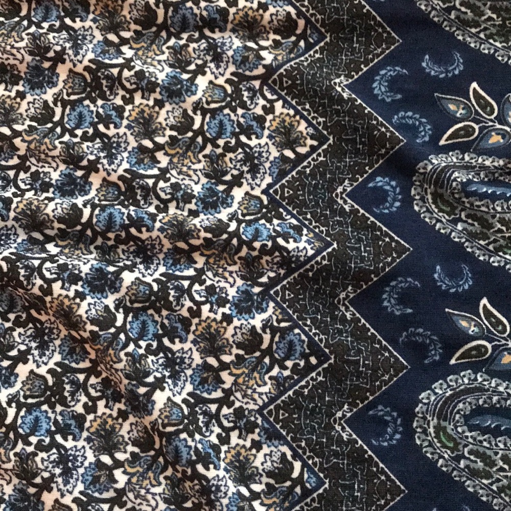 Tunic - Picture 3 of 8